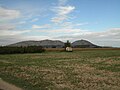 Plana de l'Emporda, al fons es veu el massís del Montgrí