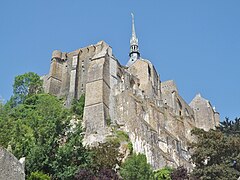 Mont Saint-Michel depuis la baie (juillet 2015).JPG