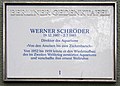 English: Berlin memorial plaque for Werner Schröder Deutsch: Berliner Gedenktafel für Werner Schröder