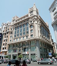 N.º 34, Hotel Tryp Cibeles, construido entre/built between 1921-1924