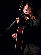 Lewis Capaldi 01 05 2018 -7 (25671468318).jpg