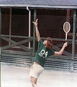 Jeb Bush playing tennis at Kennebunkport circa 1973.jpg