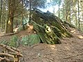 Edern : Roc'h Tourment (260 m d'altitude), un des sommets des Montagnes Noires, schistes à fort pendage