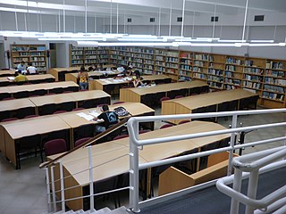 Español: Biblioteca de la Facultad de Ciencias Económicas y Empresariales