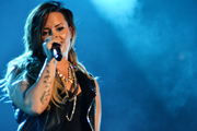 The Neon Lights Tour concert in Belo Horizonte, Minas Gerais, Brazil (1 May 2014)