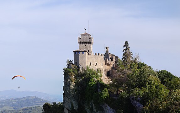 Paragliding next to the Cesta tower