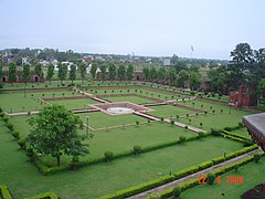 The typical Mughal Garden.jpg