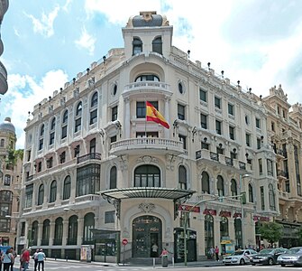 N.º 13 Cultural Center of the Armies, edificio construido entre/built between 1915-1916