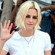 Kristen Stewart Cannes 2016 2 (cropped).jpg