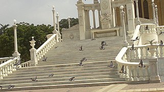 St.patrick's cathederal Christ the King Monument.jpg