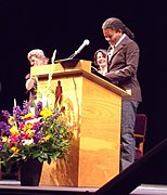 Tracy Chapman at a graduation (cropped).jpg