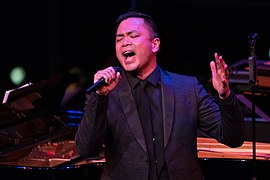 Jose Llana at Lincoln Center's "American Songbook" (46912454092).jpg