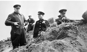 Vasilevskij e Tolbuchin Sebastopoli 1944.png