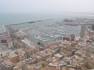 Català: Vista d'Alacant des del castell English: View of Alicante from Castillo de Santa Barbara