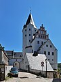 Bergfried mit Eingangstor