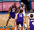 Thumbnail for File:Kobe Bryant and Al Harrington waiting for a jump ball.jpg