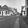 Thumbnail for File:Kloosterstraat vanaf Marktstraat - Naarden - 20161672 - RCE.jpg