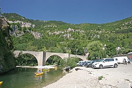 Pont sur le Tarn - Sainte-Énimie 01.JPG