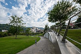 Gabriel walking towards Guggenheim Museum, Bilbao, Spain (PPL2-Enhanced) julesvernex2.jpg