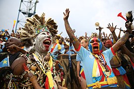 Stade National Amahoro, Kigali, Rwanda - des supporteurs congolais laissent éclater leur joie lors de la finale du CHAN qui opposait la RD Congo au Mali ce dimanche 8 février. (24866284806).jpg