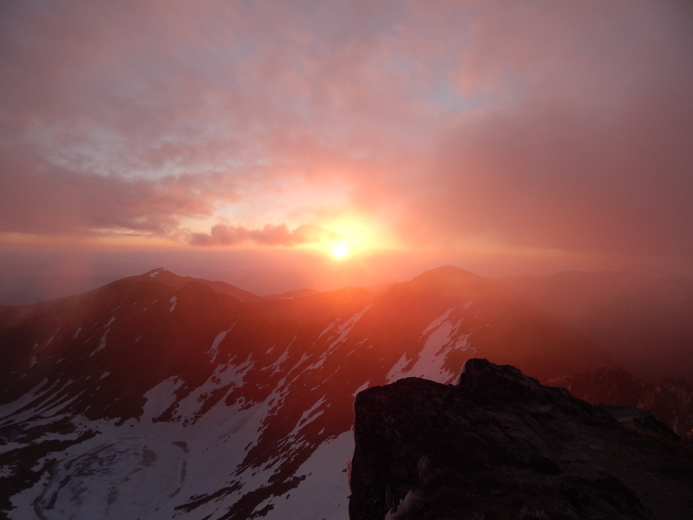 Sunrise at peak Musala in Rila National Park (Iliana Teneva)