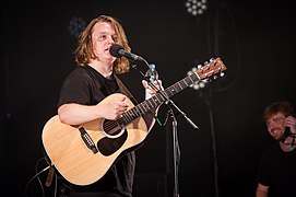 Lewis Capaldi - Ilosaarirock 2018 - 05.jpg