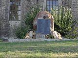 English: War memorial in Utenbach, Apolda, Thuringia, Germany