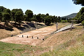 Το Αρχαίο Στάδιο της Επιδαύρου στις 23 Μαϊου 2019.jpg