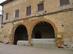 Ayuntamiento de Valdeconejos (Escucha, Teruel).jpg
