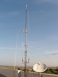 Español: Estación meteorológica en el edificio CASEM