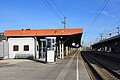 regiowiki:Datei:Wien Atzgersdorf Bahnsteig 2 Süd.jpg