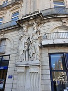 Cariatides, 32 rue Baudin, Montpellier 2.jpg