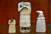 Three Sumerian statues, Early Dynastic Period, 2900-2350 BCE, from Khafajah, Iraq. The Sulaymaniyah Museum