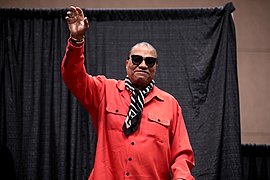 Billy Dee Williams (47949761367).jpg