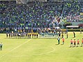 Equipes do Atlético e do Palmeiras perfiladas para cantar o Hino Nacional antes de partida do Campeonato Brasileiro de 2007 no Estádio Palestra Itália