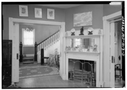 INTERIOR VIEW LOOKING WEST FROM PARLOR THROUGH POCKET DOORWAY TOWARDS STAIRWAY AND ENTRY HALL - Holden-Sweeting House, 4112 Gallatin Street, Hyattsville, Prince George's County, HABS MD,17-HYATV,2-11.tif