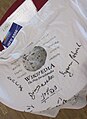 2009-07-10 #00790 The white Free Travel-Shirt on 10 July 2009, signed by well-known persons