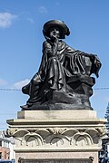 Henry the Navigator statue, Fall River Massachusetts.jpg