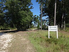 Riverside Cemetery, Abbeville.JPG