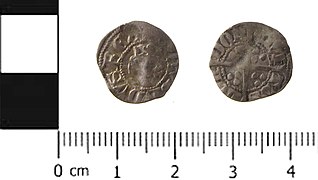 Medieval coin; half penny of Edward III, Florin coinage Withers type 7 (FindID 762787).jpg