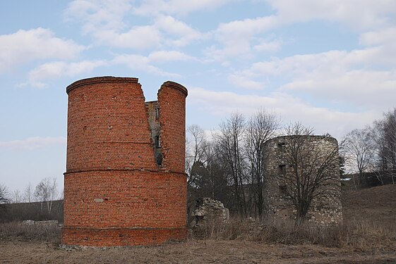 Старые силосные башни 2