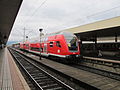 Basel Badischer Bahnhof Gleis 4 + 3 E 146 mit Doppelstock-Steuerwagen