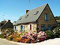 Deutsch: Bauernhaus auf Crozon Français : Maison bretonne typique près de Losmarc'h 1