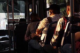 Interior de microbús de la Ciudad de México.jpg