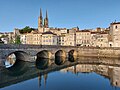 centre-ville de Niort vu depuis les quais de la Sèvre Niortaise