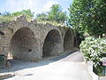 L'allée d'accès au château