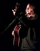 Lewis Capaldi 01 05 2018 -1 (39542251831).jpg