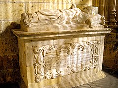 Segovia - Catedral, Capilla del Cristo del Consuelo 10-Sepulcro del Obispo Raimundo de Losana.JPG