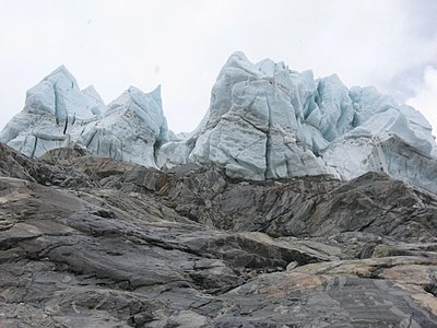 A view of iceberg near Mount Makalu(Elevation:8,463 m (27,766 ft)) मकालु हिमालको समिपमा रहेको हिमशैलको एक मनोरम दृश्य । ©Indra Rai