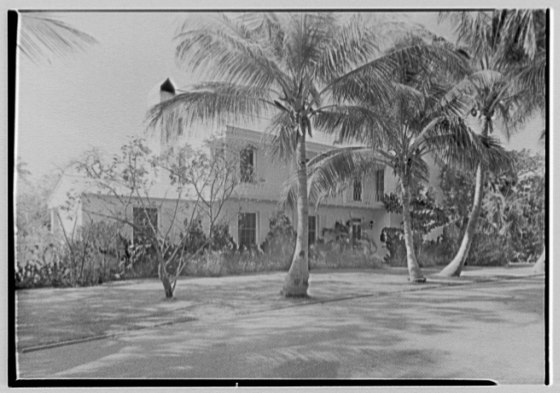 File:S. Briggs Cunningham, residence at 306 Pendleton Ave., Palm Beach, Florida. LOC gsc.5a04737.tif